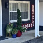 Hotels in Lakeville CT